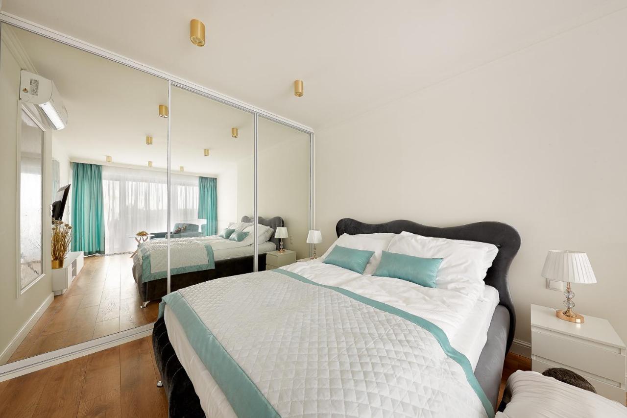 Luxury Del Sol Apartments 斯维诺乌伊希切 外观 照片