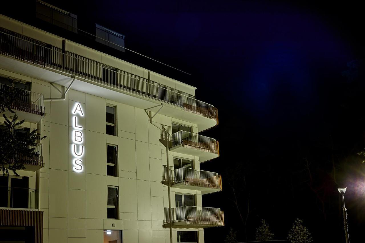 Luxury Del Sol Apartments 斯维诺乌伊希切 外观 照片
