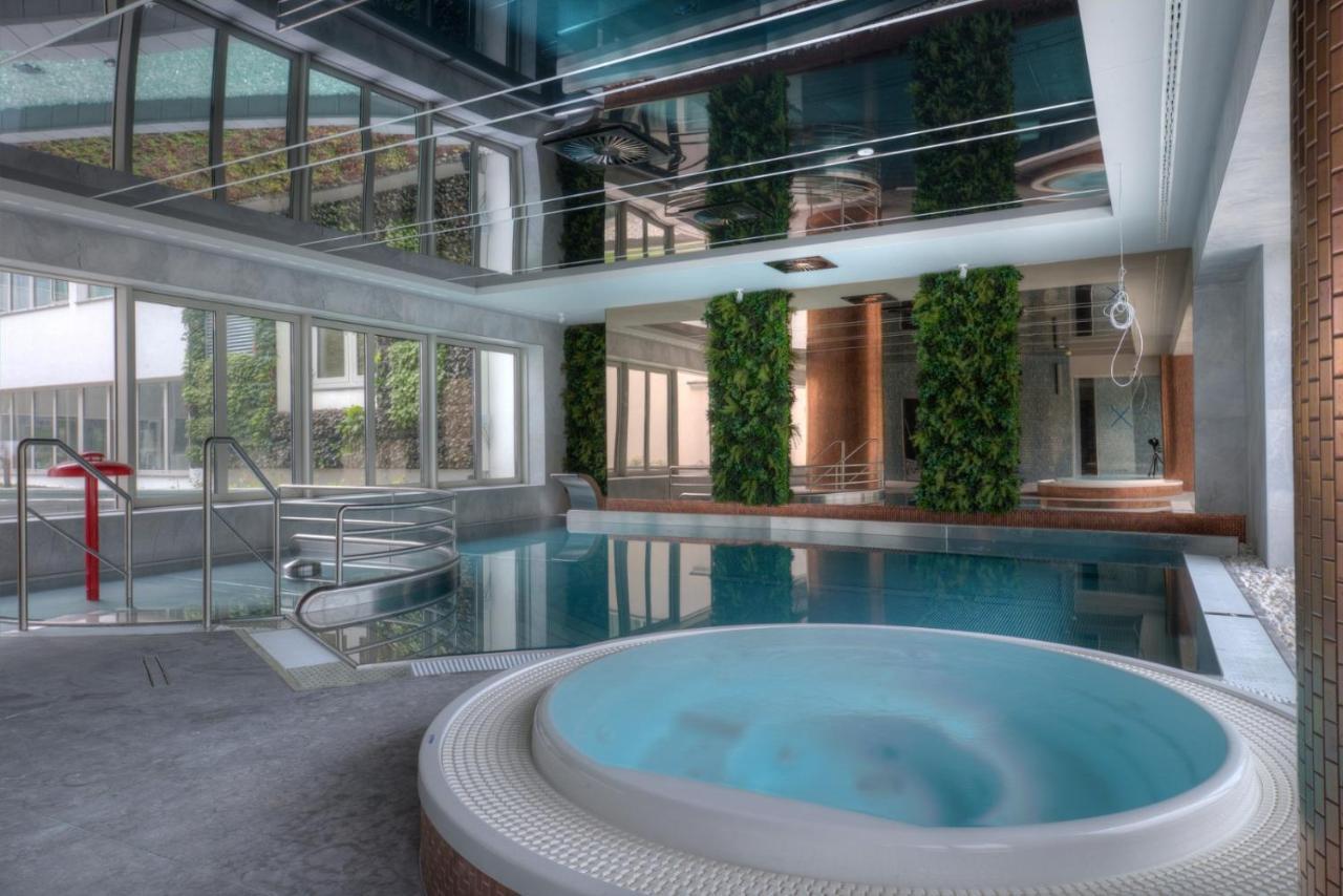 Luxury Del Sol Apartments 斯维诺乌伊希切 外观 照片
